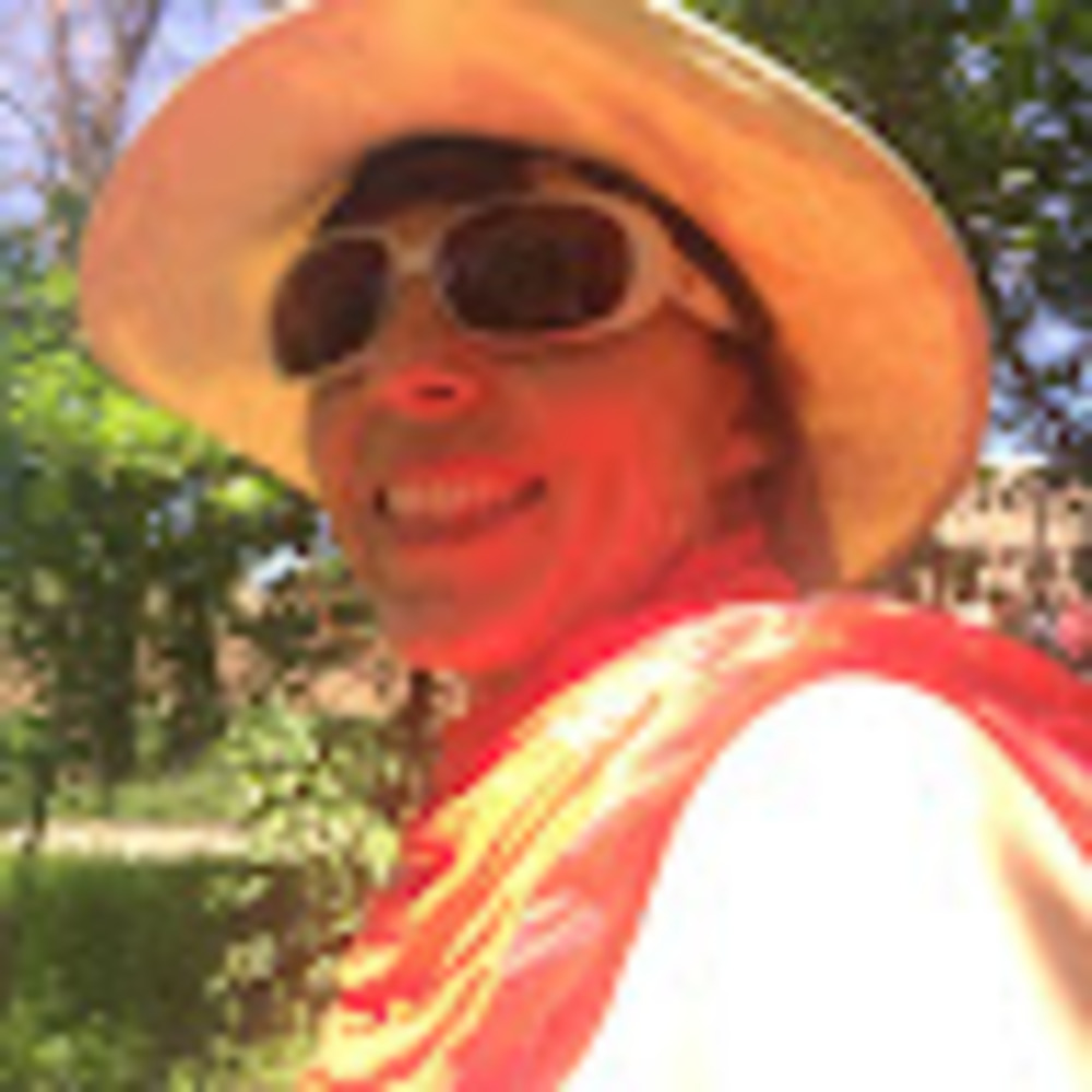 Meet your Posher, Leah